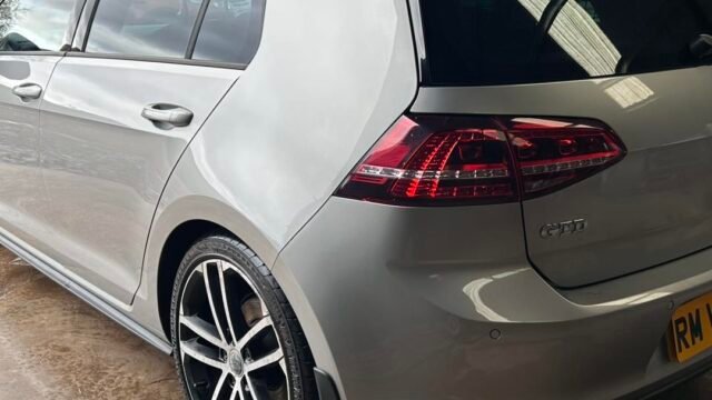 R M-Valeting-5